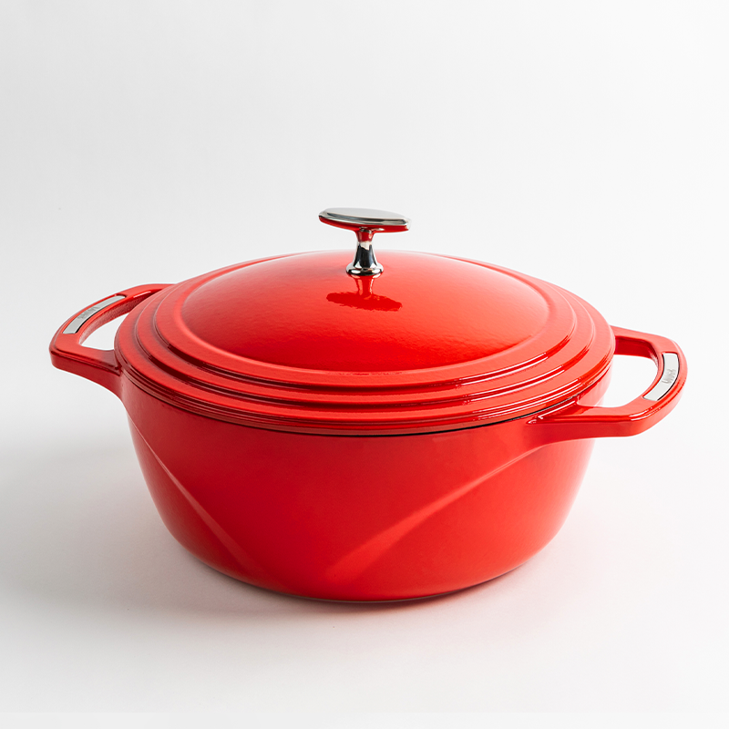 LODGE 6 Quart USA Enamel Dutch Oven