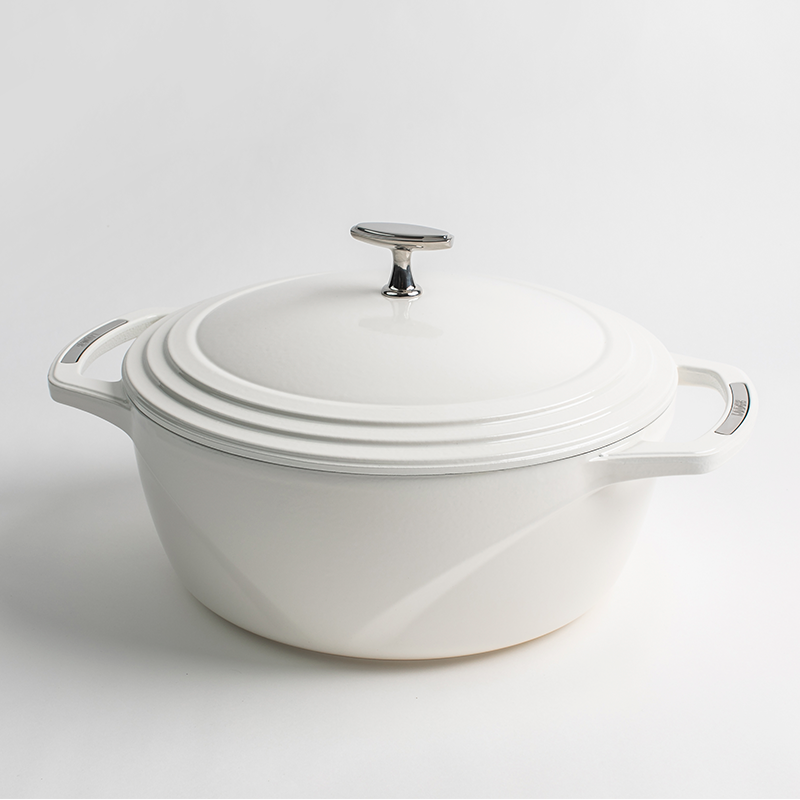 LODGE 6 Quart USA Enamel Dutch Oven